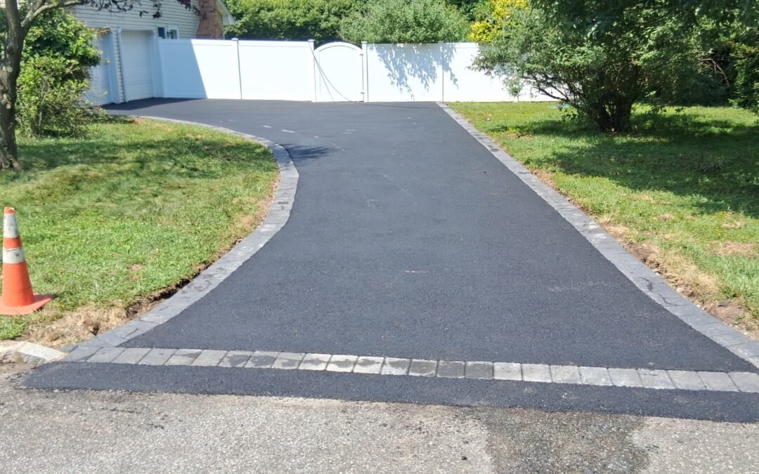 Asphalt-paving-driveway-Islip